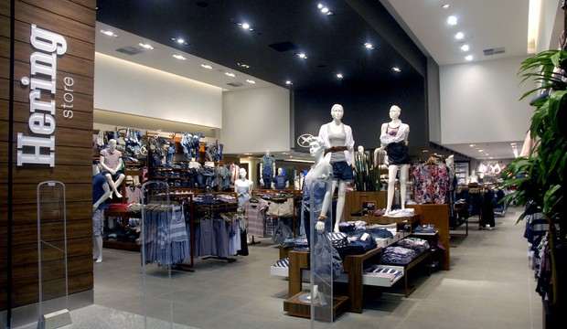 Direto ao ponto: o que a Indústria ganha indo para o Varejo?