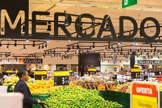 Carrefour reinaugura a primeira loja da rede no Brasil