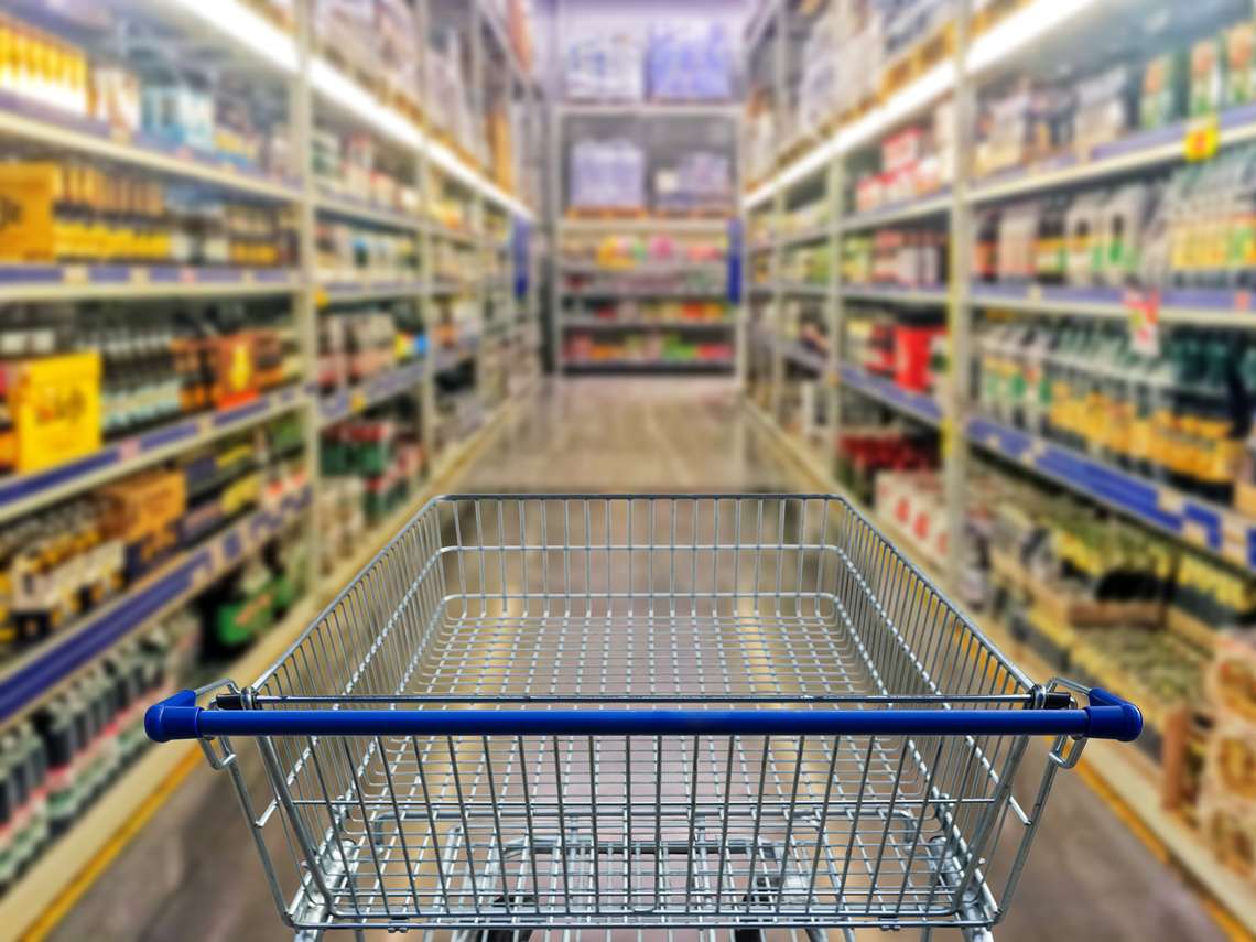 Vendas nos supermercados caem 0,6%  em outubro, diz Abras