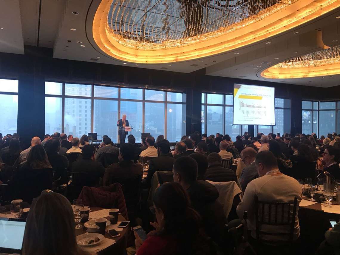 Geoff Dennis da UBS prevê recuperação da economia brasileira para 2018