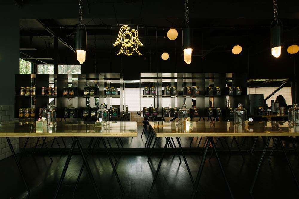 L’OR realiza parceria com o restaurante CHEZ Oscar e inaugura primeira cafeteria da marca no Brasil