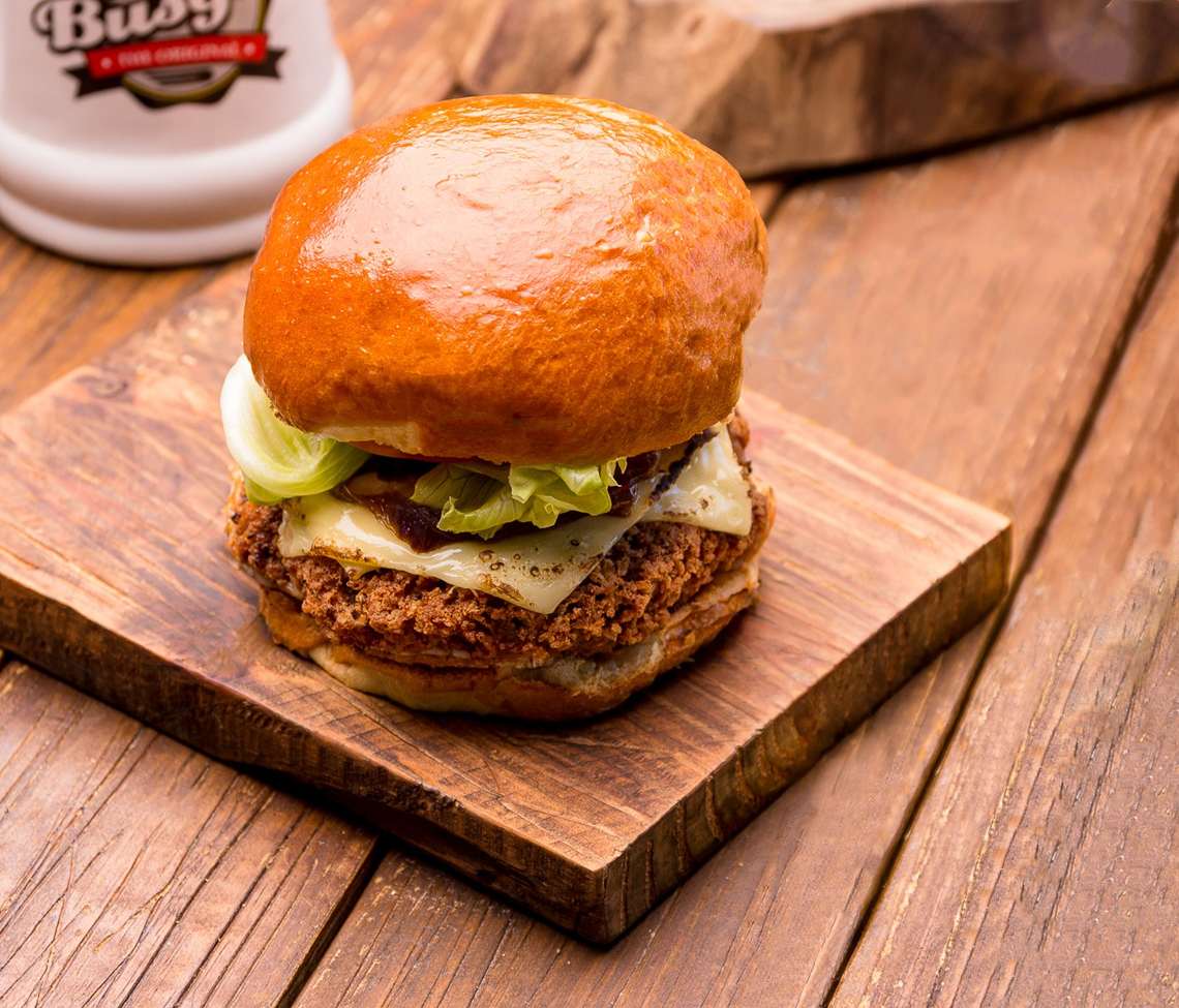 Busger inclui hamburguer de cogumelos para atender vegetarianos