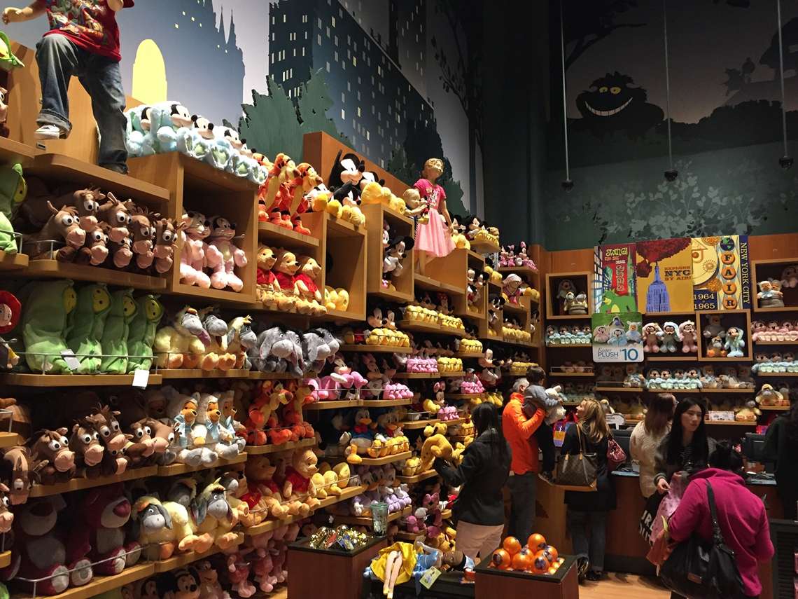 Um nome, uma pata e um sapato – o que limita os serviços no varejo?