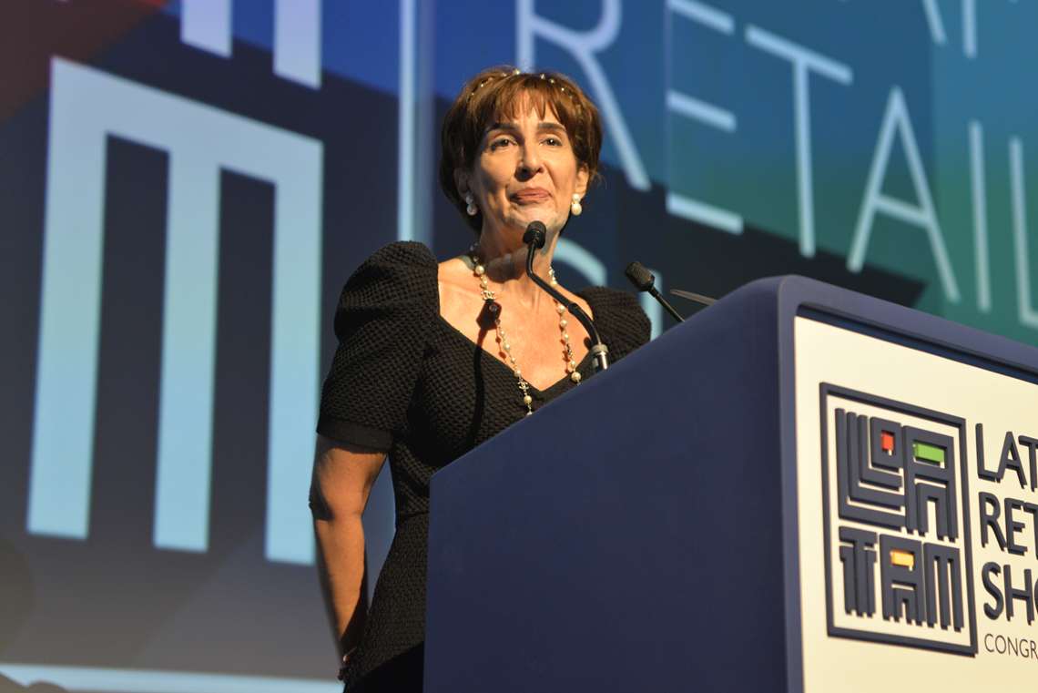 Viviane Senna faz palestra sobre o Instituto Ayrton Senna e lança primeira loja omnichannel do ídolo