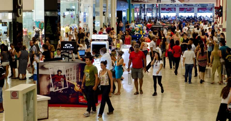 Fluxo de visitantes nos shoppings cresce 0,38% em agosto