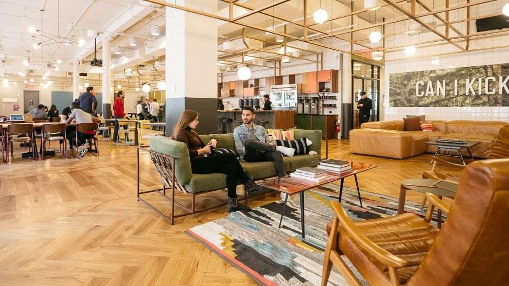 Rent the Runway faz parceria com WeWork para devolução de peças de roupa