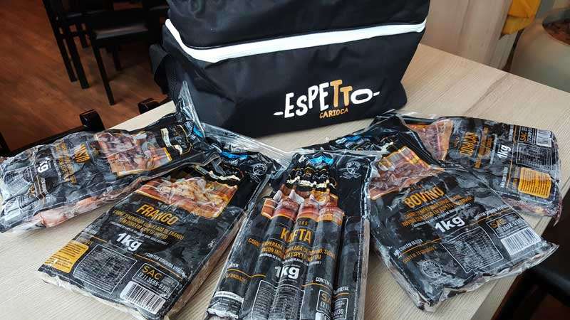 Espetto Carioca passa comercializar seus espetos congelados no Supermercado Zona Sul