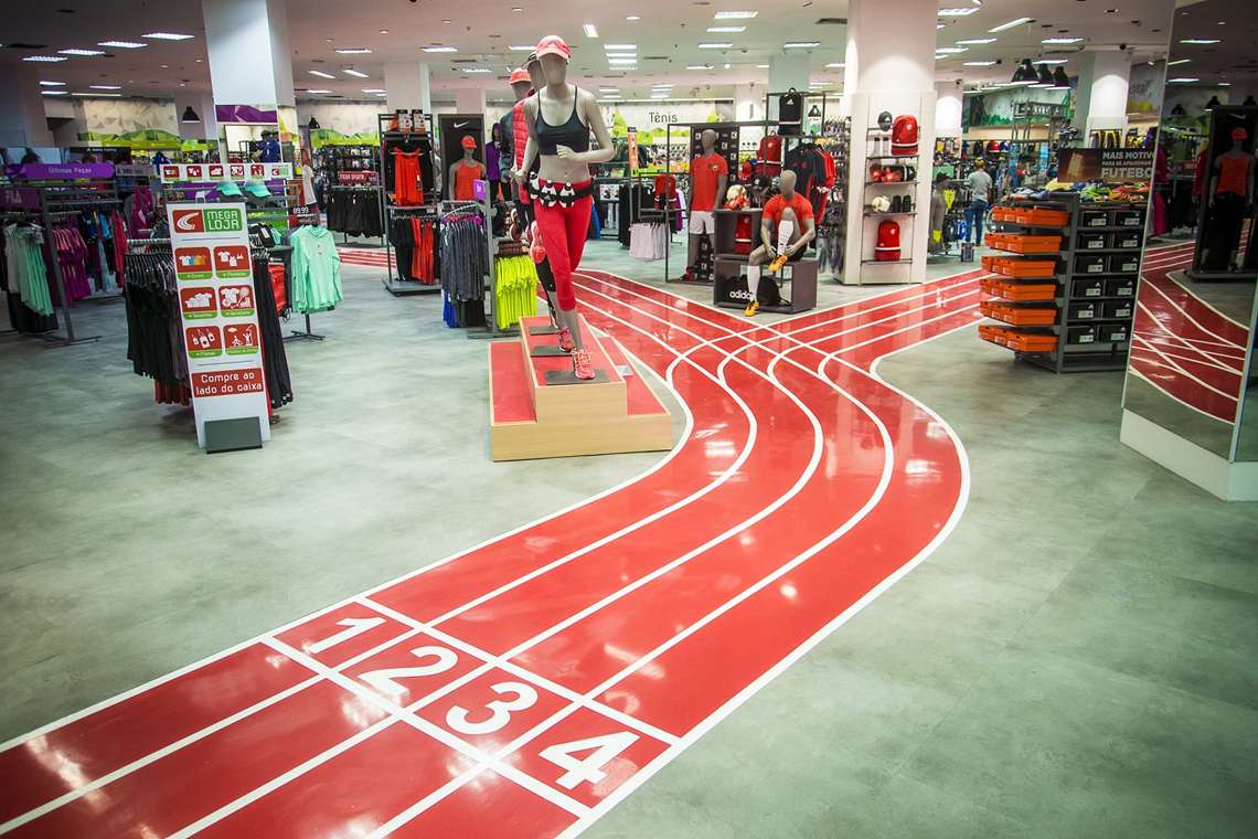 Centauro reinaugura loja do Shopping Center Penha com novo design