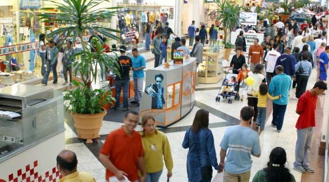 Fluxo de visitantes em shopping centers cresce 2,94% em novembro