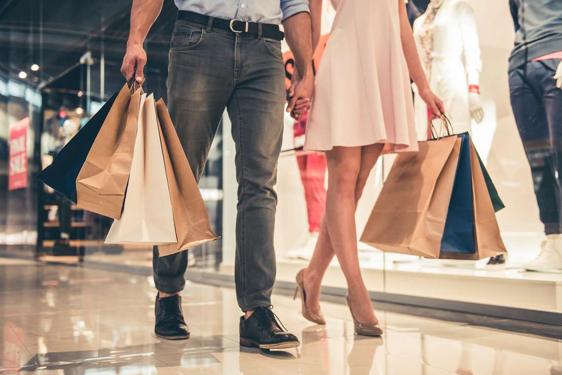 Intenção de consumo das famílias sobe em novembro