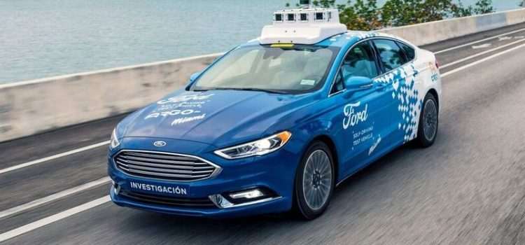 Walmart e Ford fecham parceria para testar entregas com carros autônomos