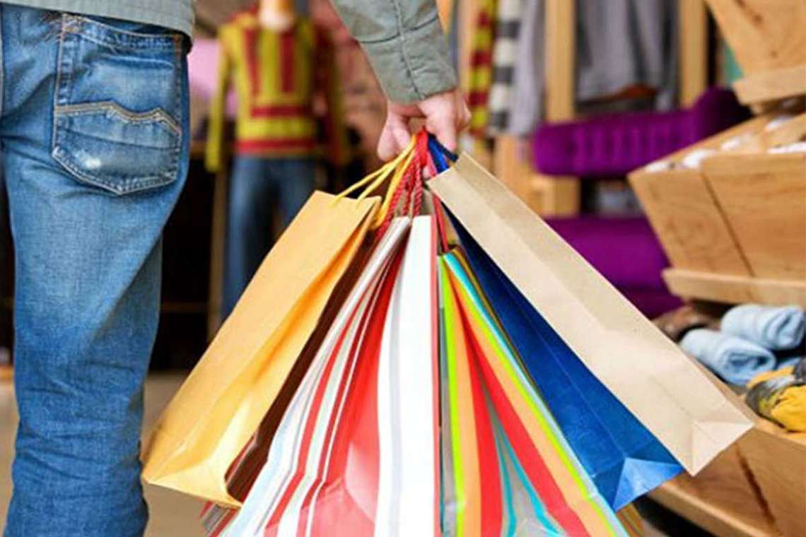 Brasileiros gastam menos no exterior em janeiro deste ano