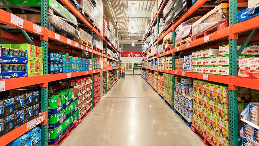 Consumidores escolhem atacarejos para economizar