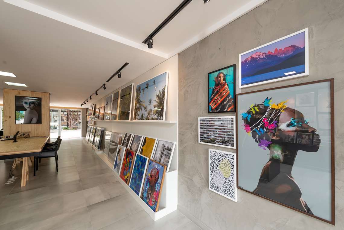 Moldura Minuto transforma seus pontos de vendas em Galerias de Arte