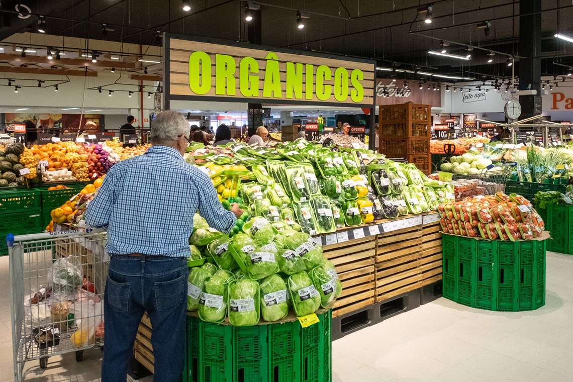 Carrefour substitui embalagens por materiais recicláveis