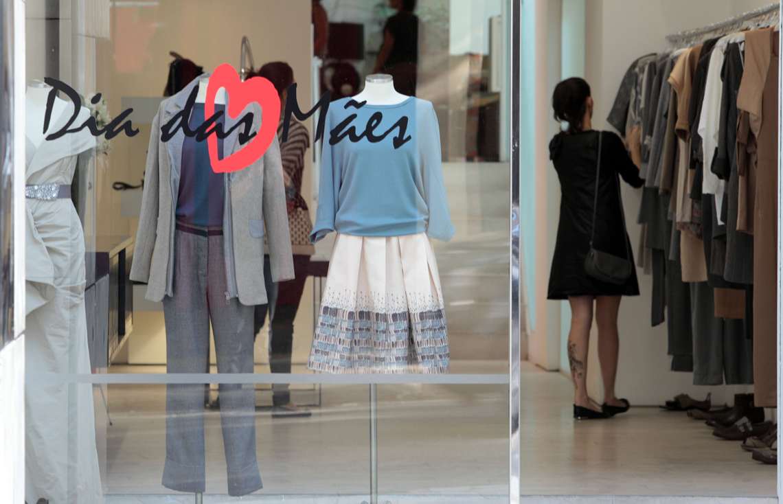 Dia das Mães deve movimentar 24 bilhões de reais no varejo