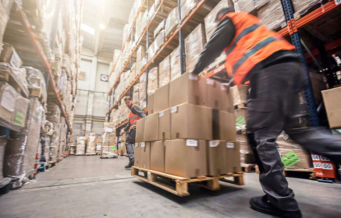 13,7% dos empresários estão com estoques baixos