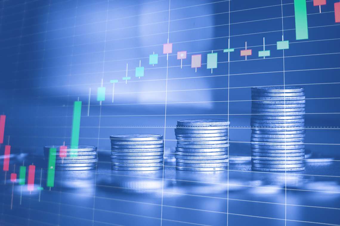 Alta no atacado compensa deflação no varejo