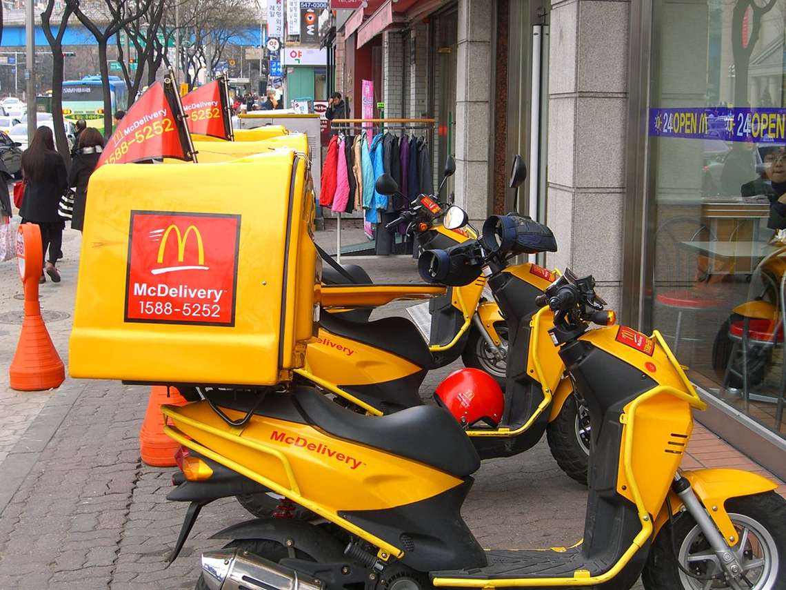 Arcos Dorados firma parceria com startup para aprimorar McDelivery