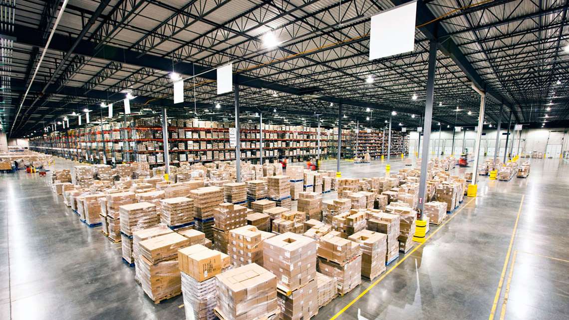 Distribuição planejada de produtos para o estoque traz eficiência aos negócios