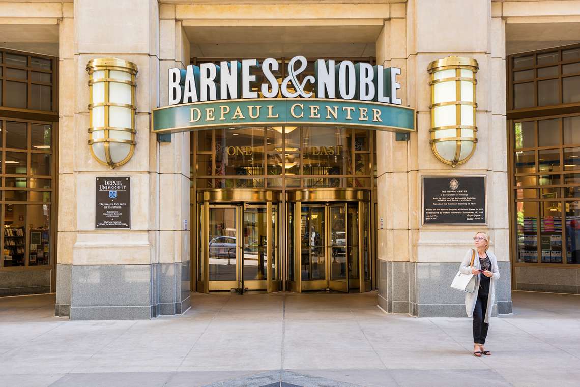 Fundo dono das livrarias Waterstones comprará Barnes & Noble