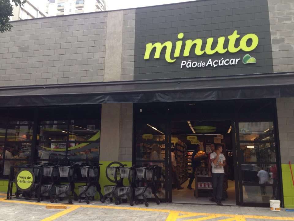 Redes de supermercados abrem unidades em prédios de escritórios