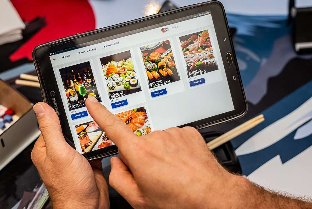 SoftUp lança Cardápio Digital Online para atender bares e restaurantes