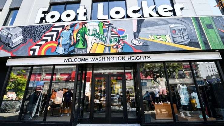 Nike faz parceria com Foot Locker para implementar tecnologias interativas em lojas
