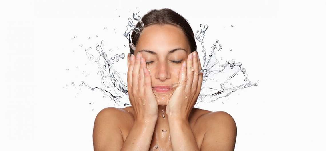 U.SK Under Skin apresenta o AcneCleanser, da coleção U.SK Anti-Acne