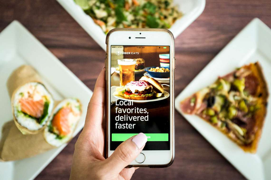 Uber Eats atinge 1 bilhão de pedidos realizados em 36 países