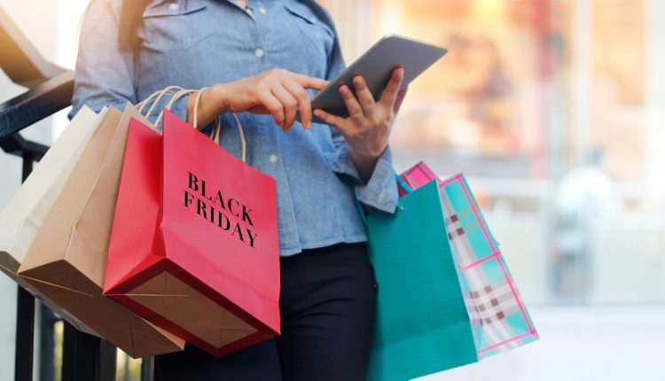 Consumidores devem gastar até R$1.000 na Black Friday