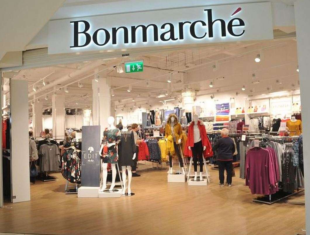 Varejista Peacocks negocia aquisição da rede Bonmarché