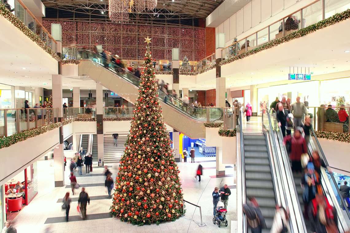 Shoppings têm maior fluxo de visitantes em dezembro