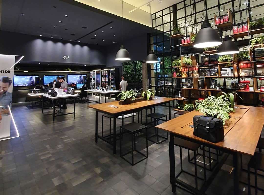 Fast Shop West Plaza