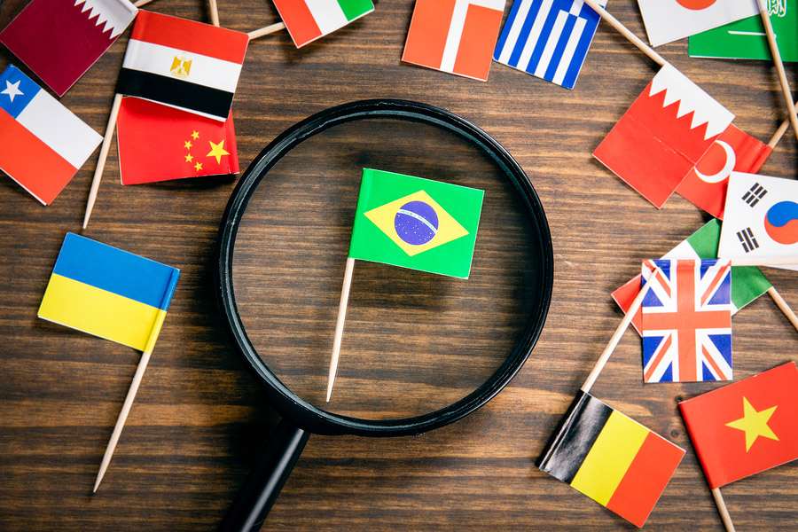 Primeiro a Reforma Administrativa e depois a Tributária. Não pode ser diferente