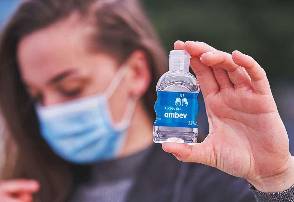 ambev-abev3-alcool-gel-combater-combater-coronavirus
