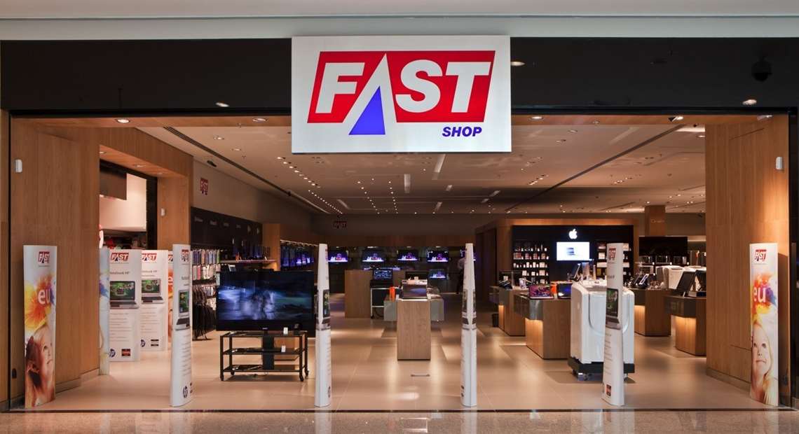 Fast Shop reforça atendimento não presencial aos consumidores