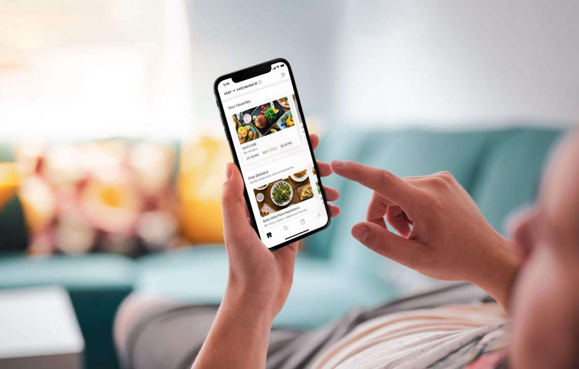 Compras por aplicativos crescem cinco vezes mais que vendas em lojas físicas