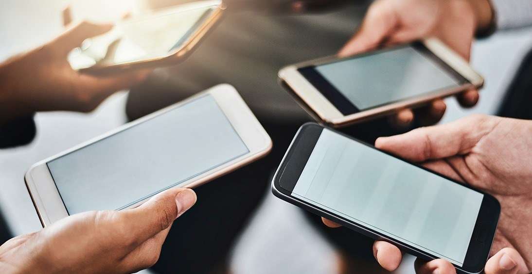 Pandemia provoca queda no mercado de celulares