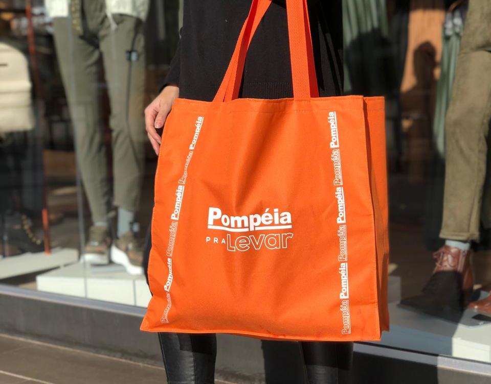 Pompéa Pra Levar