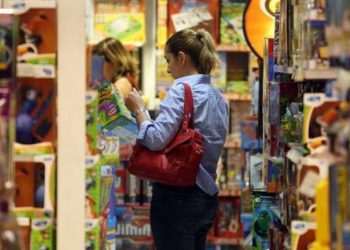 Pesquisa aponta que 72% dos brasileiros devem ir às compras para o Dia das Crianças