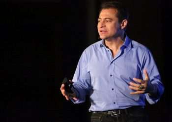 Inteligência Artificial será a ferramenta mais importante para os negócios, prevê Peter Diamandis