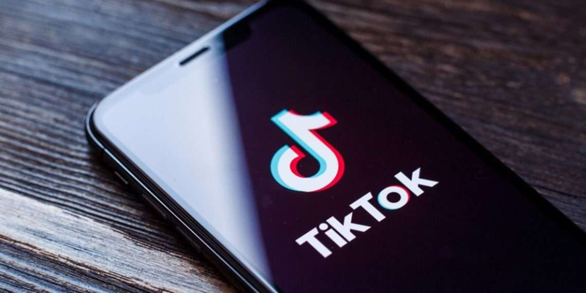 TikTok é multado em US$ 600 milhões na Europa por riscos de espionagem na China