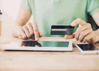 Vendas pelo e-commerce quase dobram em setembro, na comparação com 2019