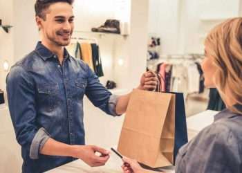 Moda é a categoria em maior desvantagem em transações com cartões de crédito