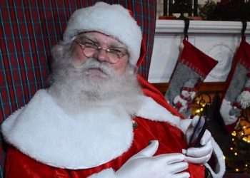 Shoppings de São Paulo apostam em conexão com Papai Noel via WhatsApp