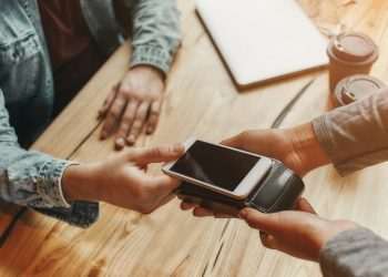 Cerca de 40% dos brasileiros já adotaram meios de pagamentos digitais