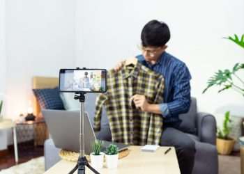 E se colocar a loja dentro do vídeo?