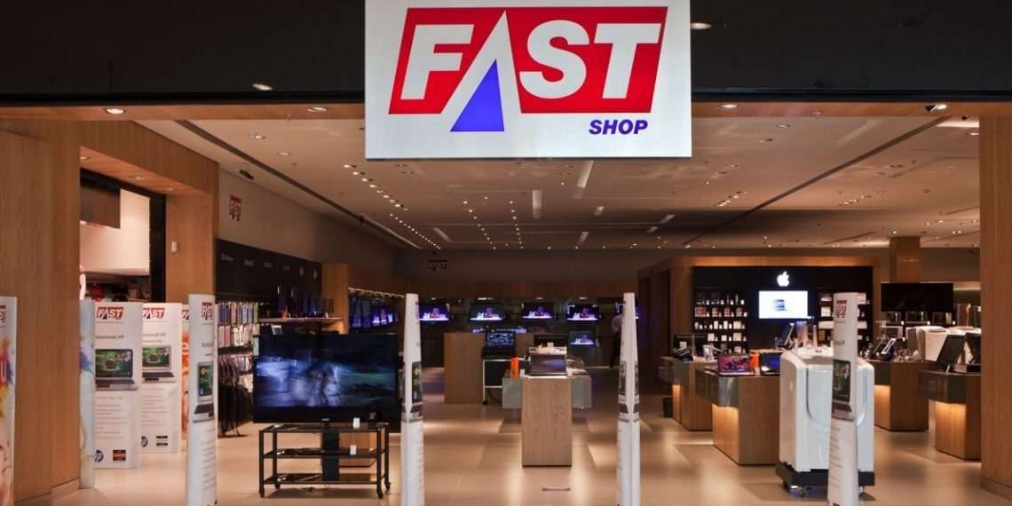 Fast Shop diversifica portfólio com marcas de beleza, bebidas, móveis e acessórios para o lar