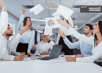 As 10 competências socioemocionais essenciais para profissionais do mercado de varejo e consumo